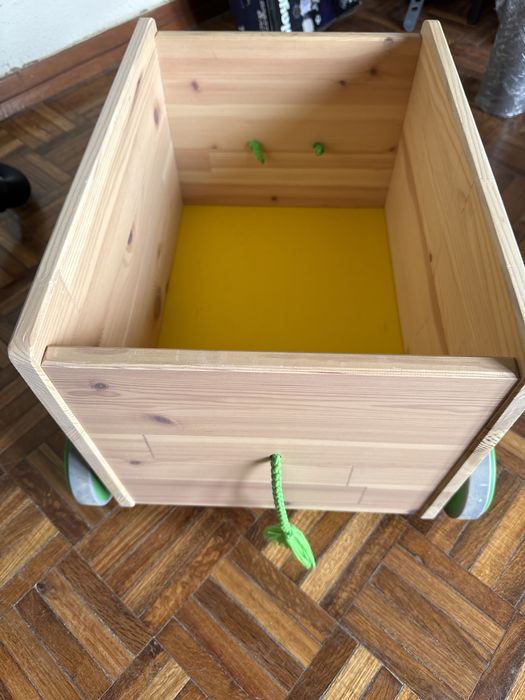 Carrinho para brinquedos Ikea Flisat