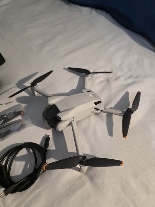 Dron DJI MINI 3 Fly More Combo + RC Okazja!