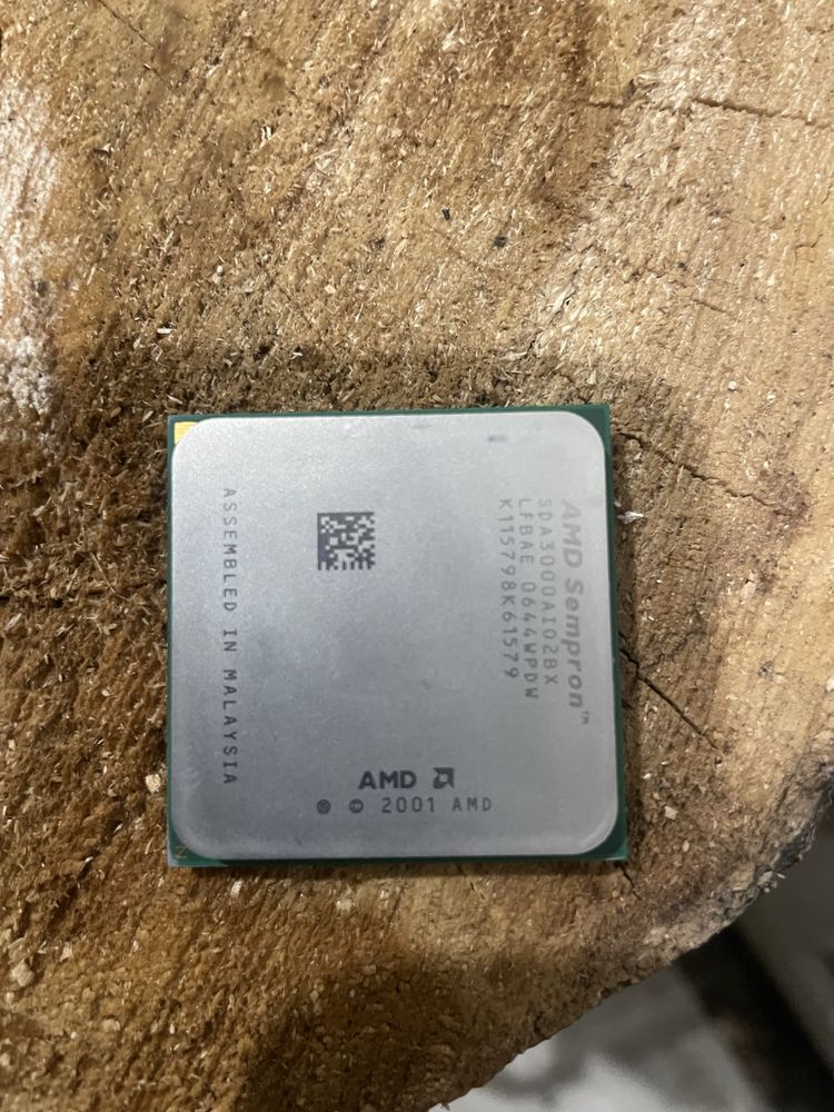 Продам процесор AMD від компютера.