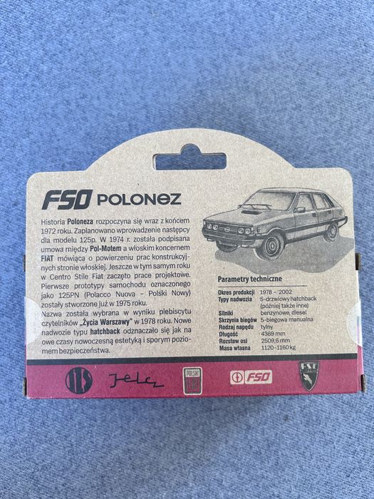 Samochód Polonez model niebieski kolekcja PRL Daffi