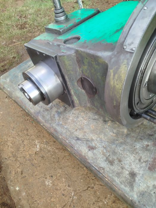 glowica pionowa do frezarki fyd 32 stozek 40