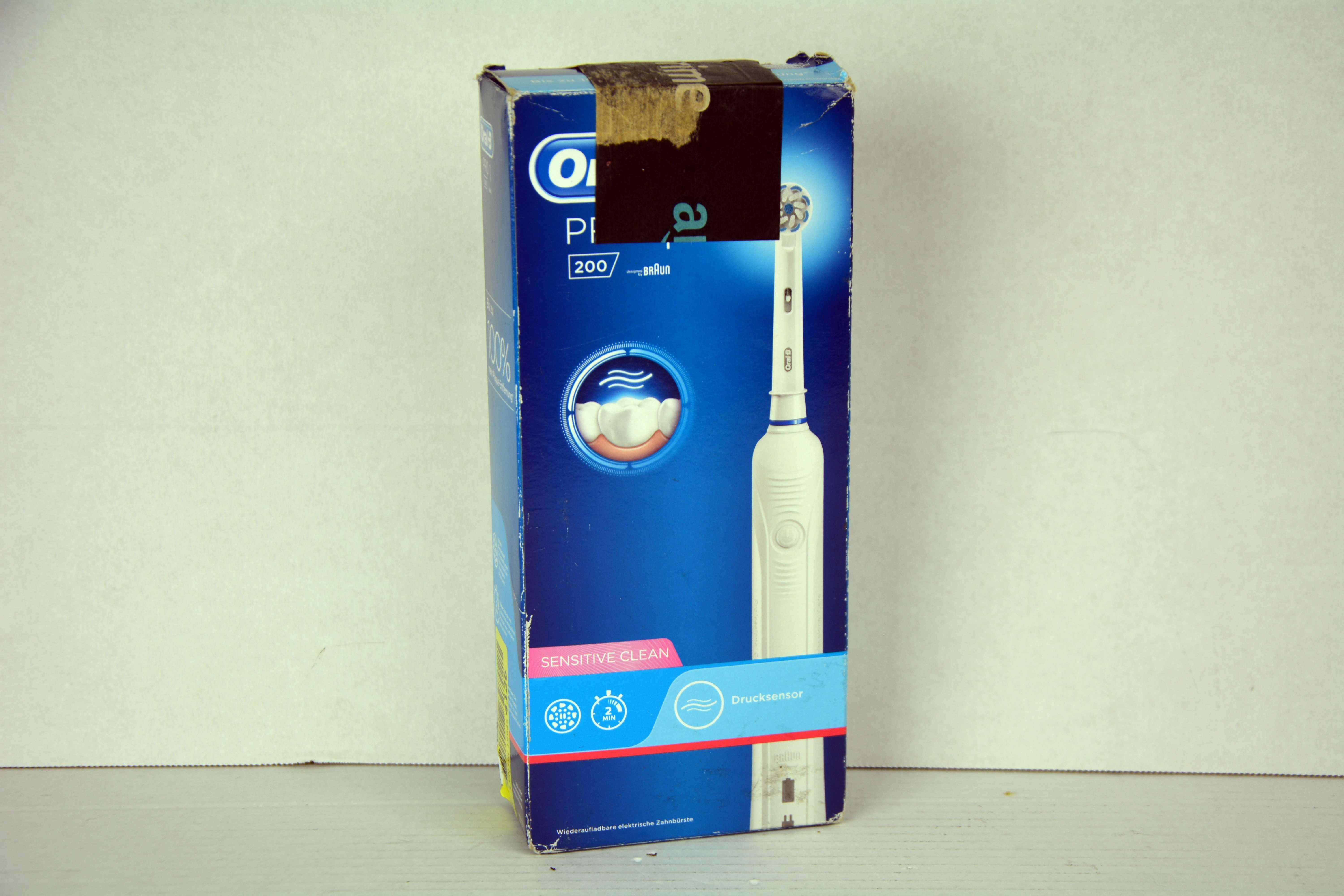 Szczoteczka elektryczna Oral-B Pro 1 200 biała