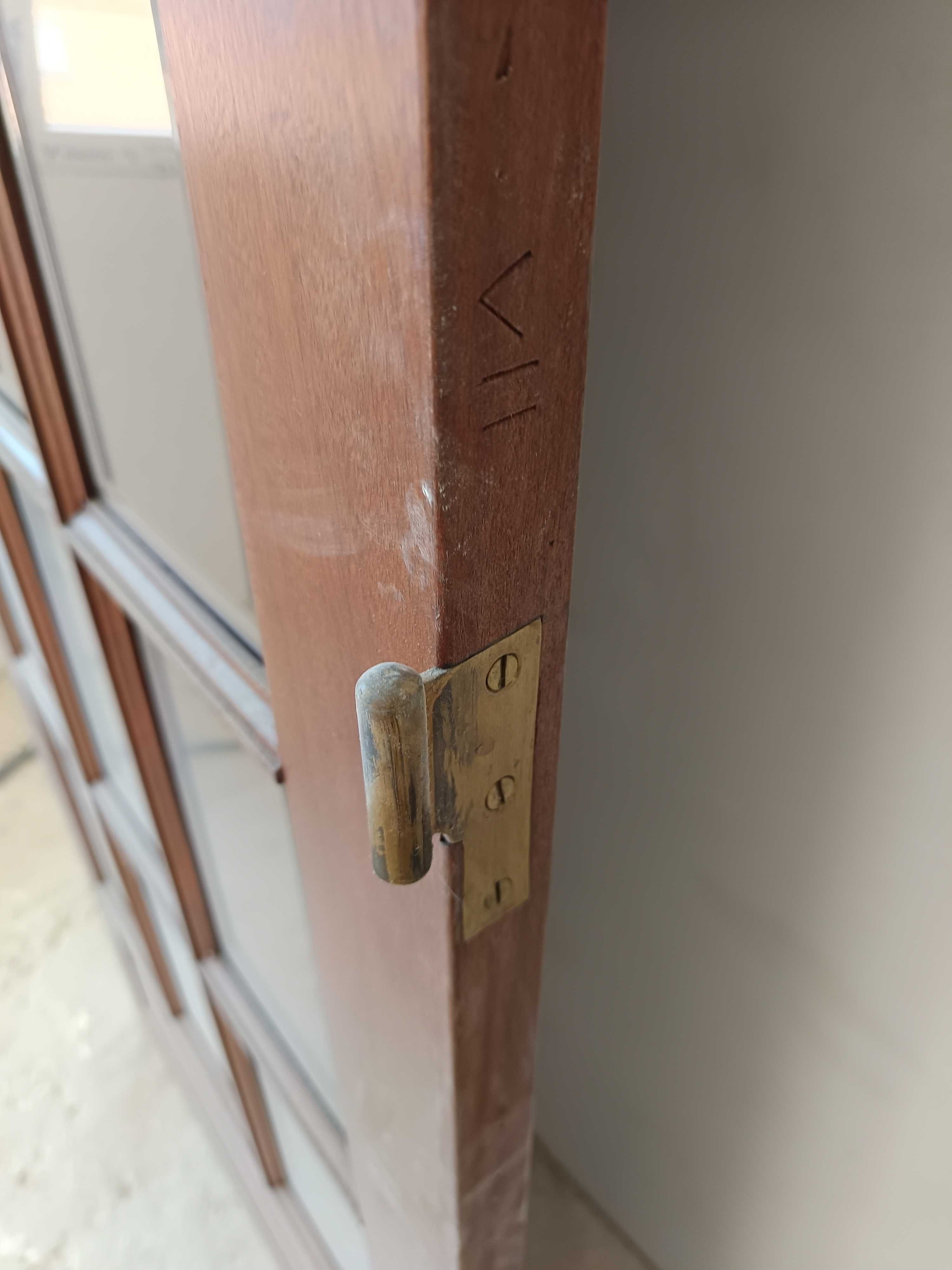 2 portas de madeira maciça com vidro