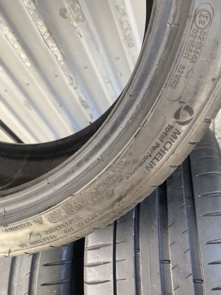 245/40 R18 Michelin Pilot sport 4