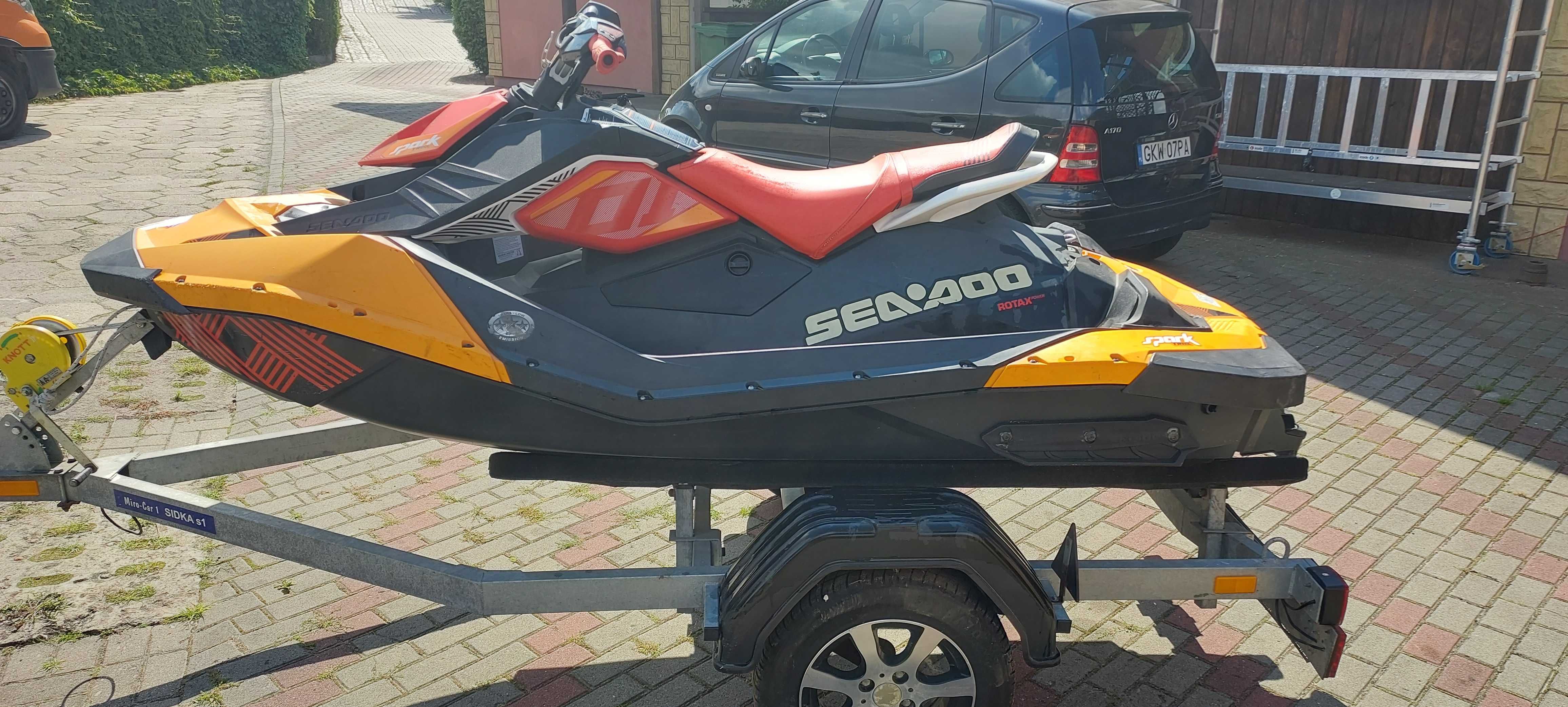 skuter wodny SEA Doo Spark TRIXX z przyczepką.