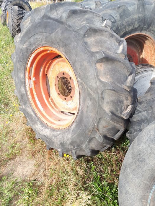Zamiennik opon kół 23.1 R - 26 (18.4-30) 18.4/15-30 koła opony kombajn