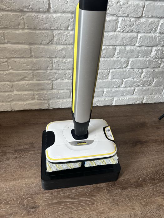 Пилосос-швабра Karcher