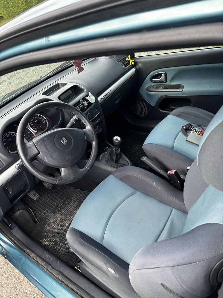 Renault clio 2 1.2 16V