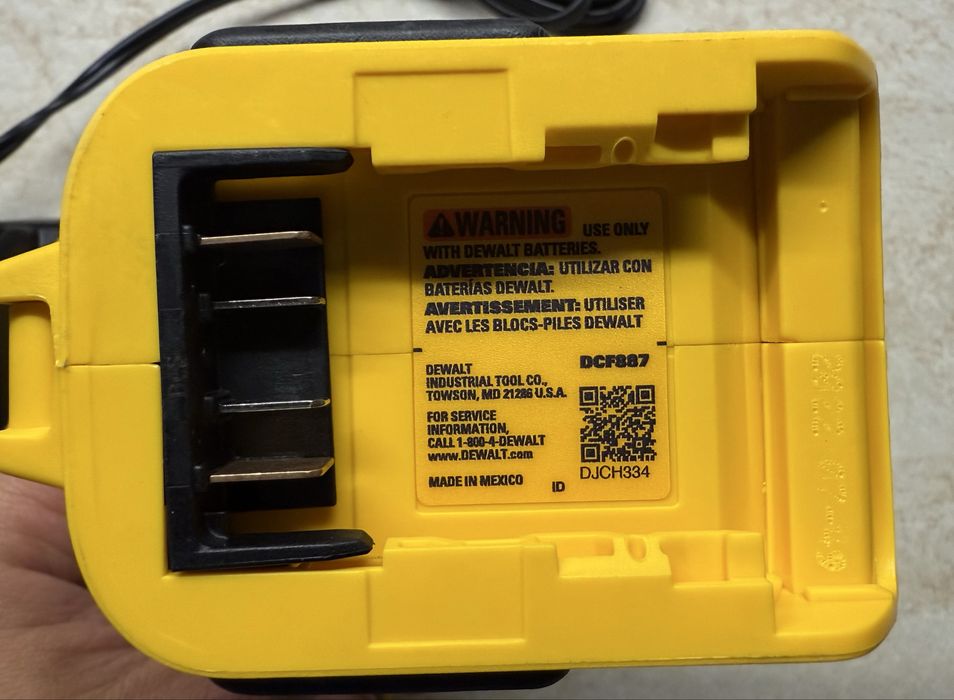 Акумуляторний шуруповерь Dewalt dcd800 комплект