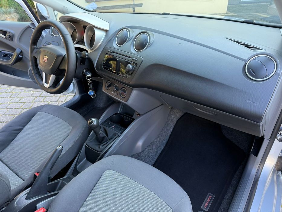 Seat ibiza 2011 rok 1.2 benzyna