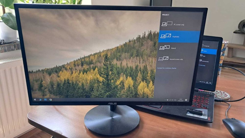 Asus VN247H monitor 24