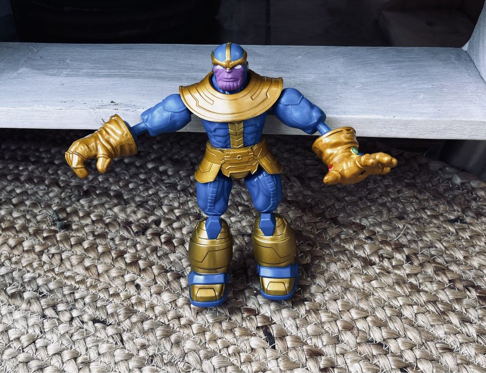 Figurka MARVEL Avengers Thanos blend and flex