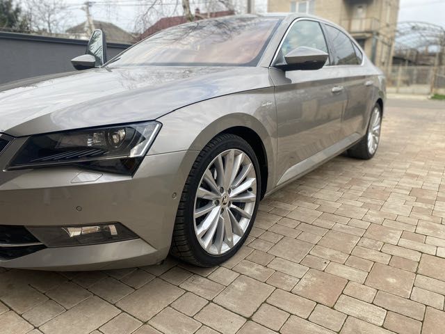 Skoda Superb Laurin & Klement