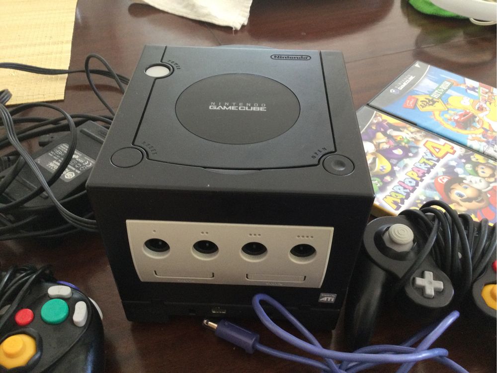 GameClube Nintendo Black + acessórios + jogos