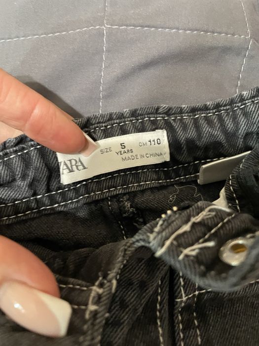 Джинсы на девочку zara черно серые