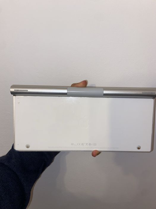 Apple keyboard (teclado) клавиатура with English and Russian layout