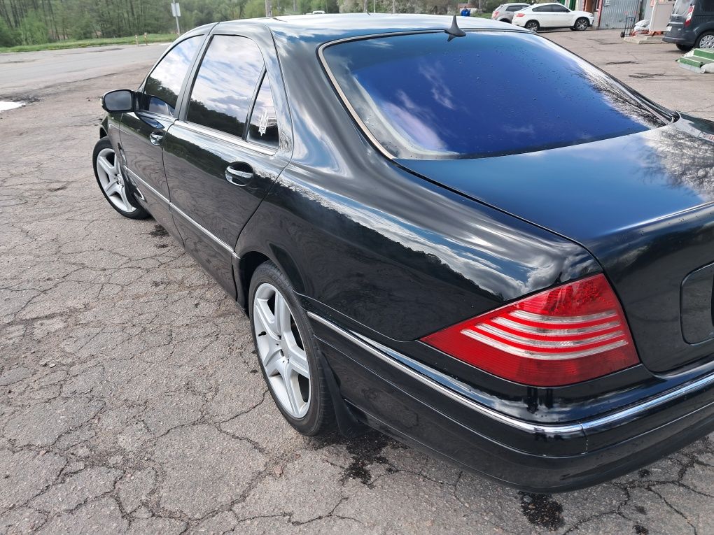 Продам обменяю Mercedes W220 S430