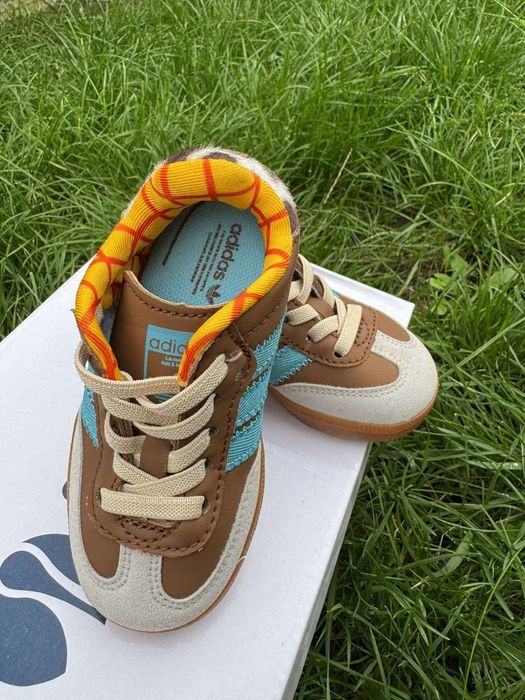 Кросівки дитячі adidas samba toy story "woody"