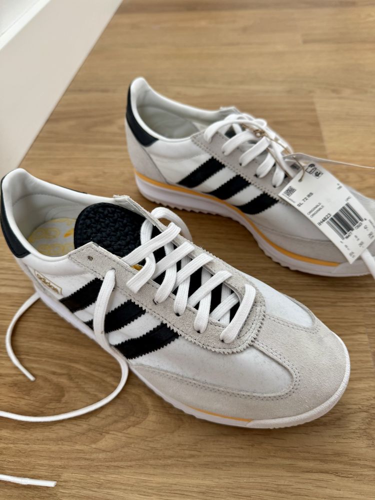 Tenis Adidas 42