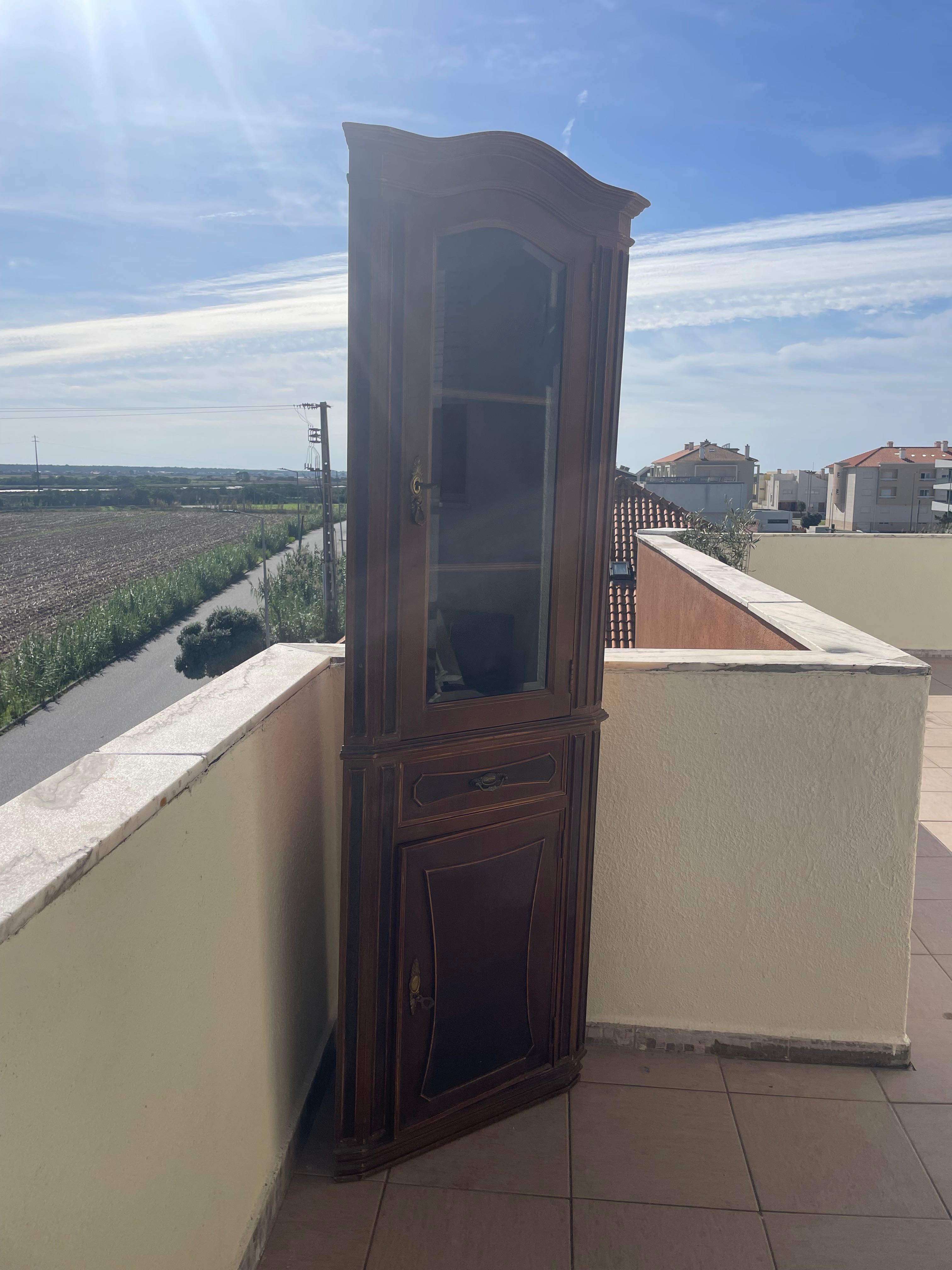 Móvel de canto madeira