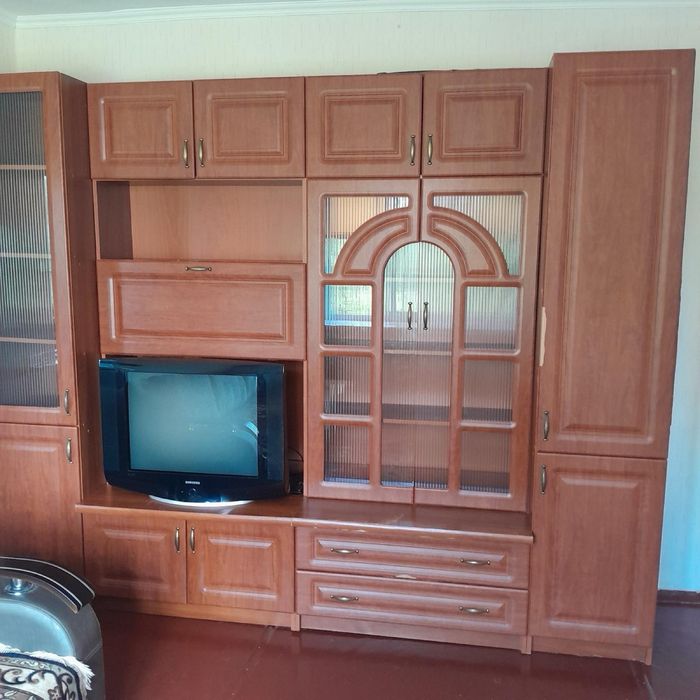 Здам 2 кімнати у гуртожитку на Площі Польовій р - н Фонтану