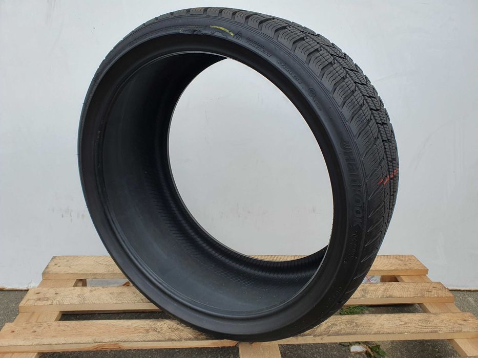 1x Opona zimowa 285/35/22 HANKOOK Winter i*cept evo2 - AO 8mm!