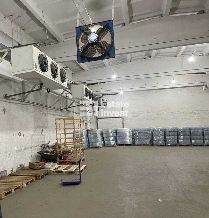 Продам овочебазу у с. Васищеві