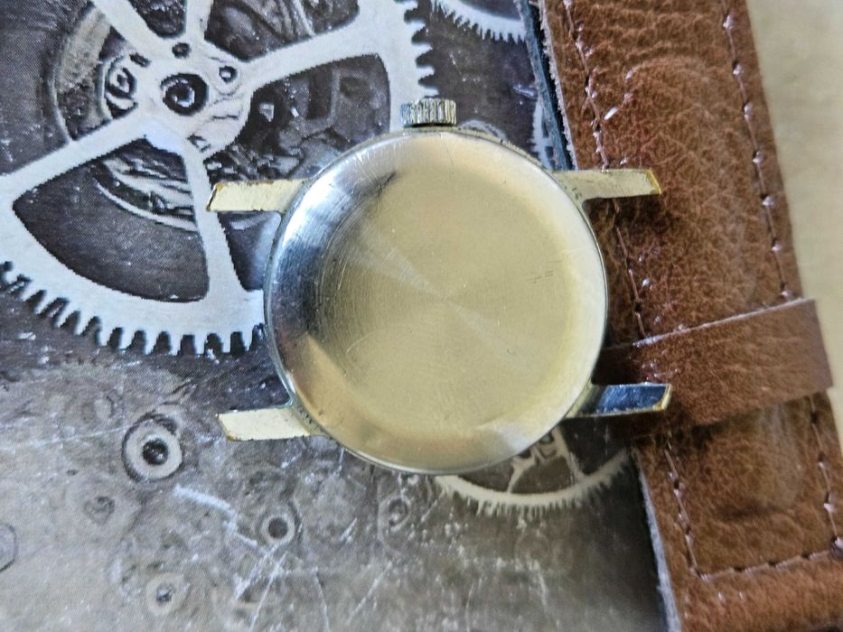 Radziecki zegarek mechaniczny ZIM