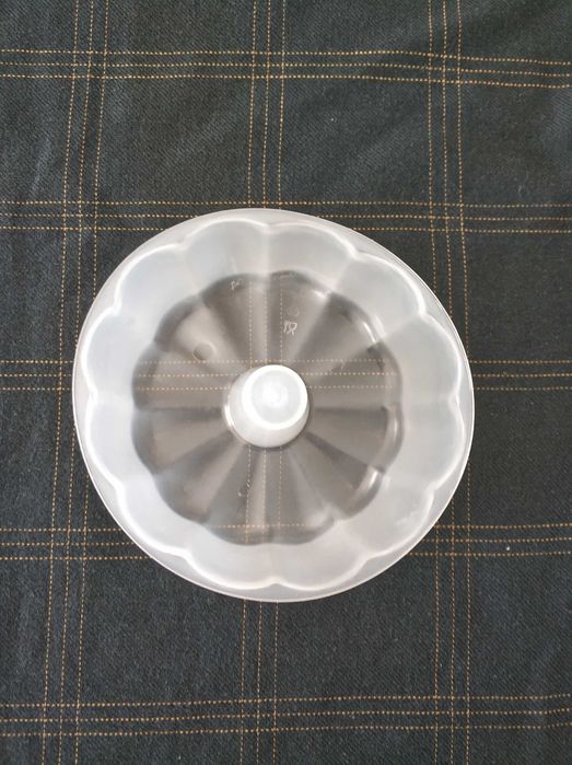 formas pudim (1 plástico + 1 alumínio)