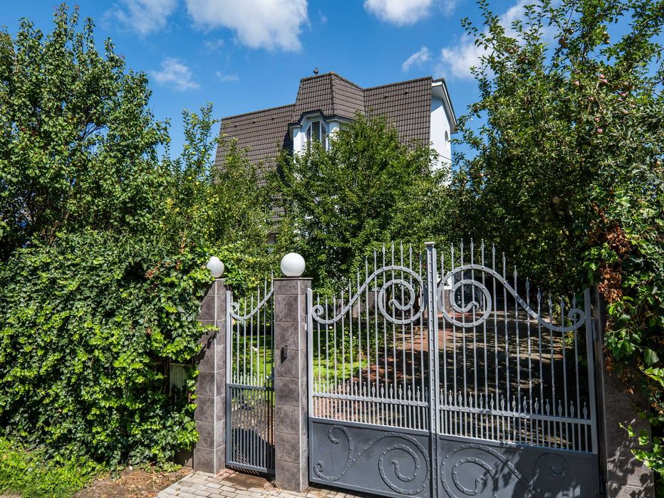 Терміново продам будинок в центрі м. Луцька! (заїзд з вул. Коперника)