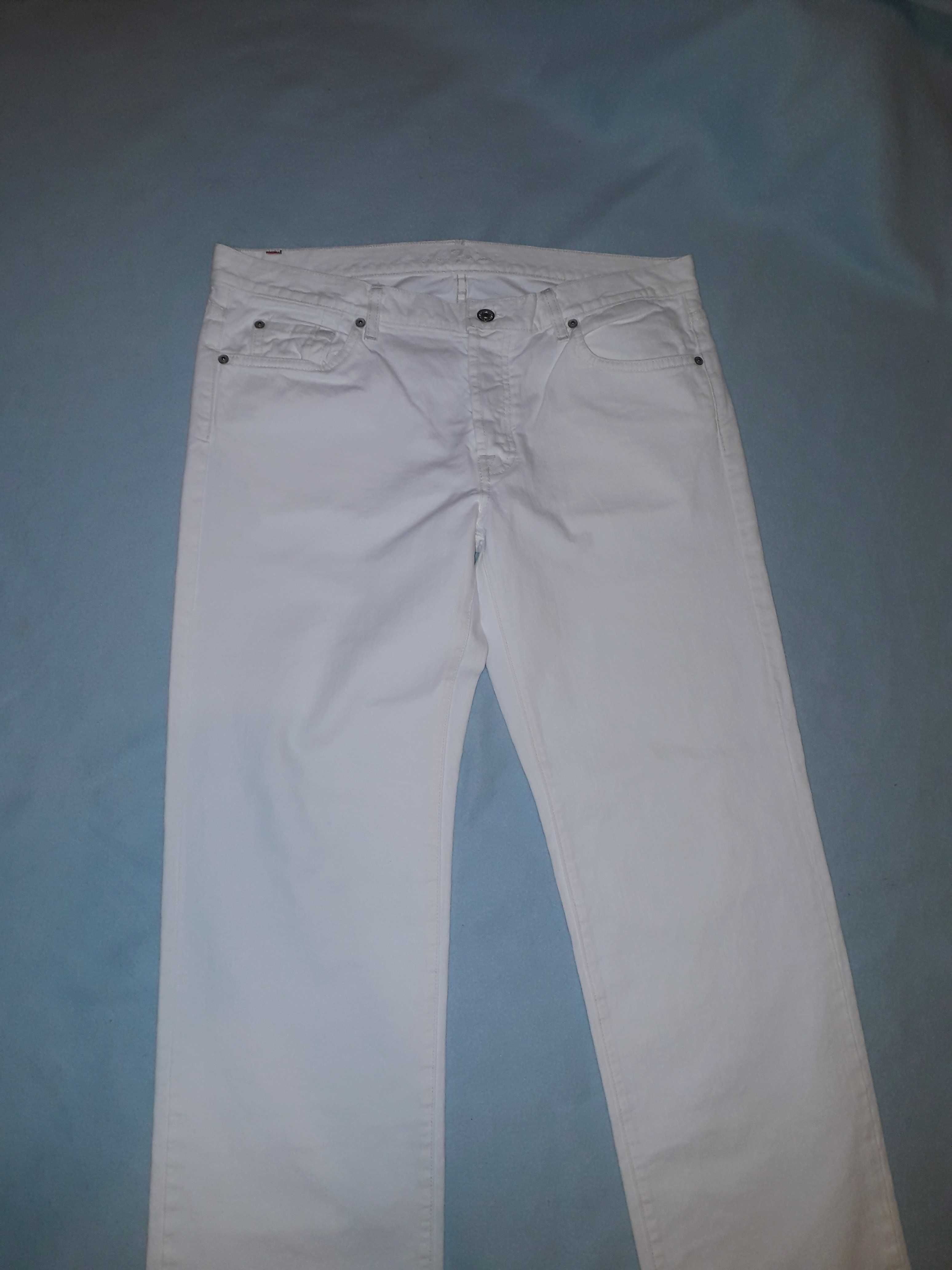 Jeansy białe spodnie od 7 for All Mankind z USA, W36 L34