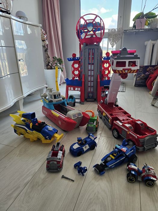 Psi patrol zestaw autka Wielka Baza stan idealny