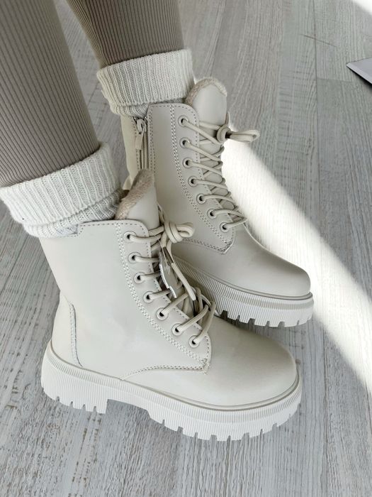 Зимові чоботи, бежеві черевики, хутро