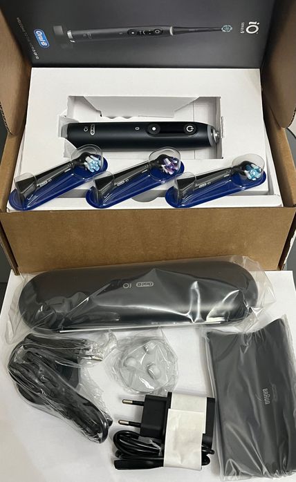 Електрична зубна щітка Oral-B iO Series 9