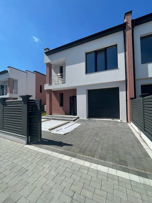 Продаж без комісії котедж спарка у Конопниці