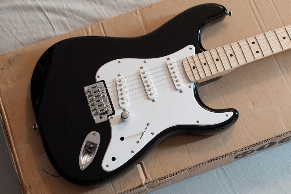 Squier Sonic Stratocaster (Modded)