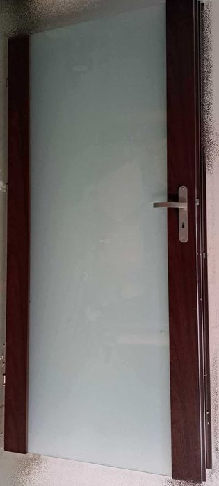 Drzwi  wewnętrzne  lewe 90