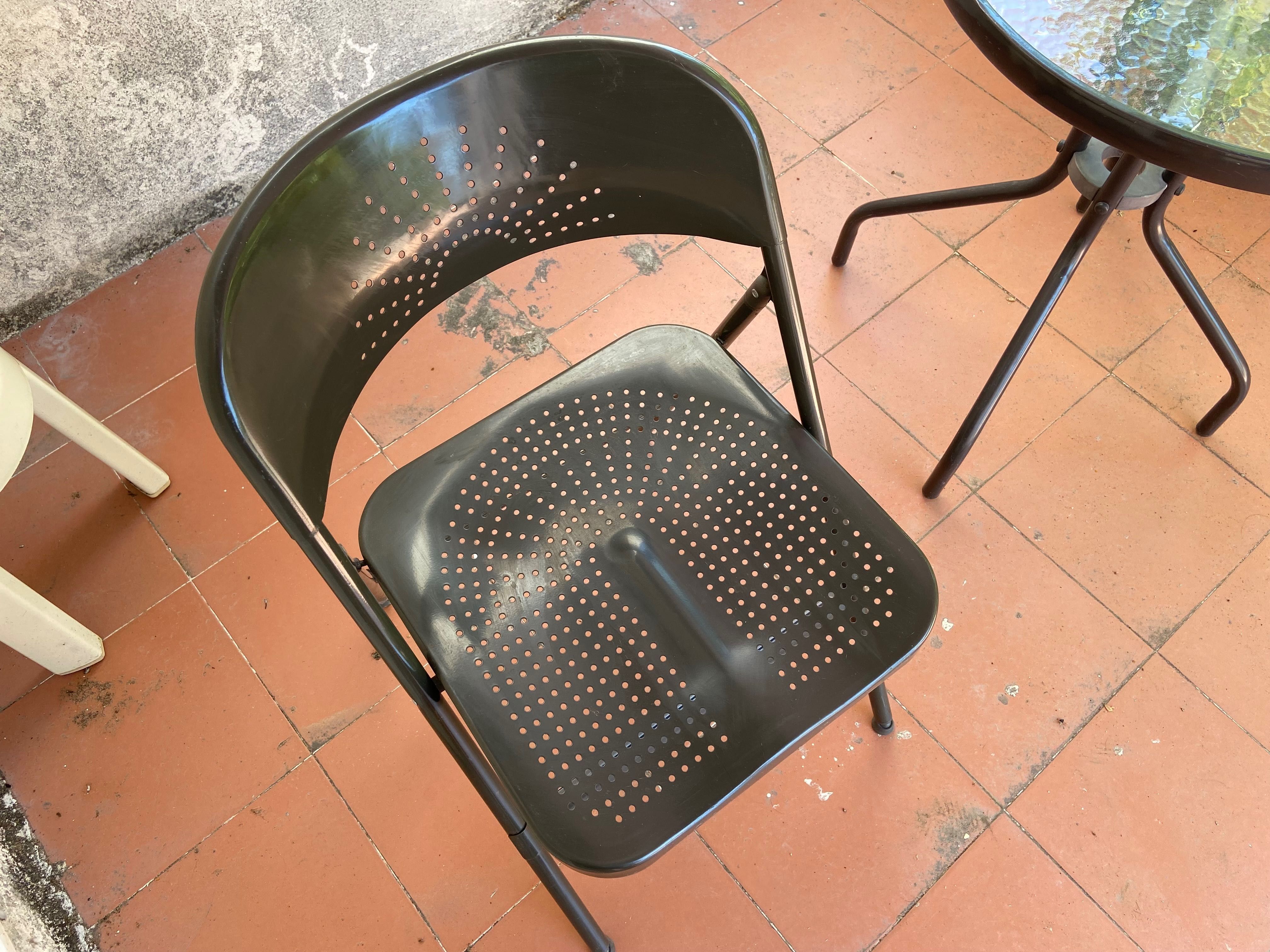Cadeira Ikea e mesa redonda - disponível até 4 agosto