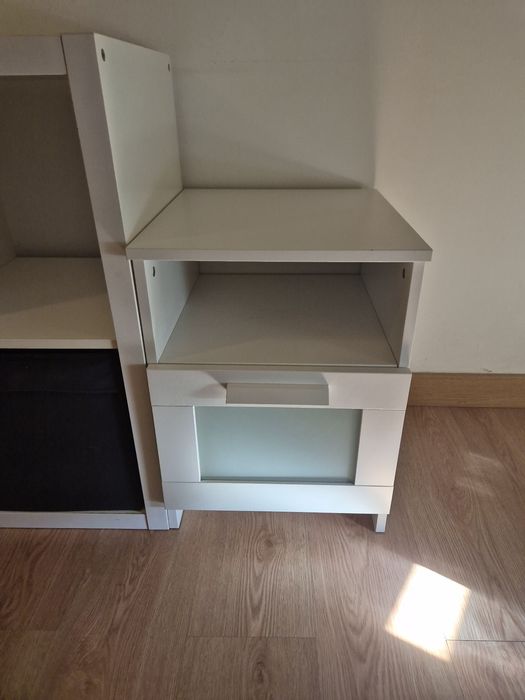 Vendo conjunto quarto - Cama - secretaria..