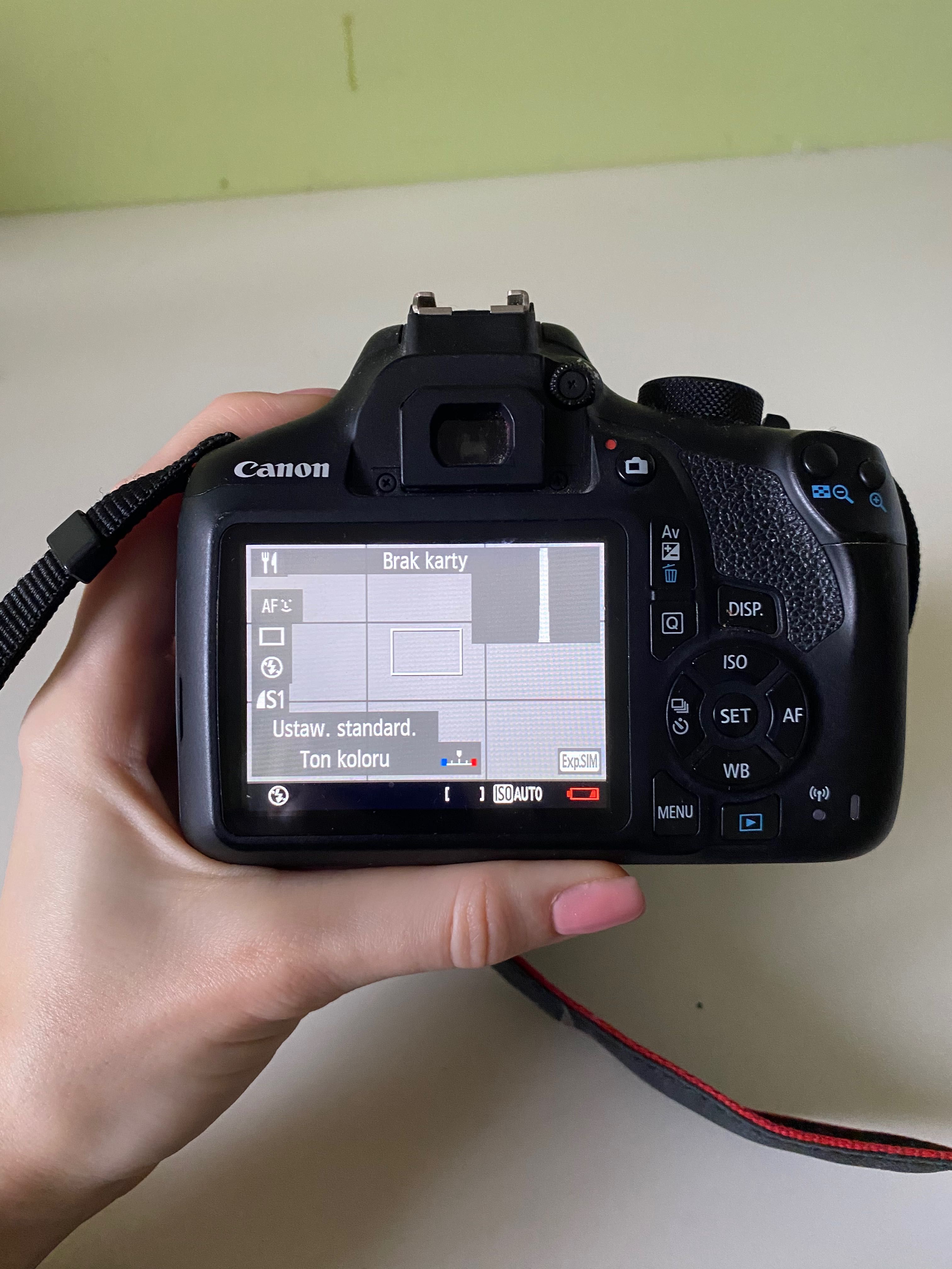 Canon EOS Rebel T6 EOS 1300d