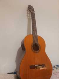 Guitarra Yamaha Eletroacústica Disponível por Preço Negociável!