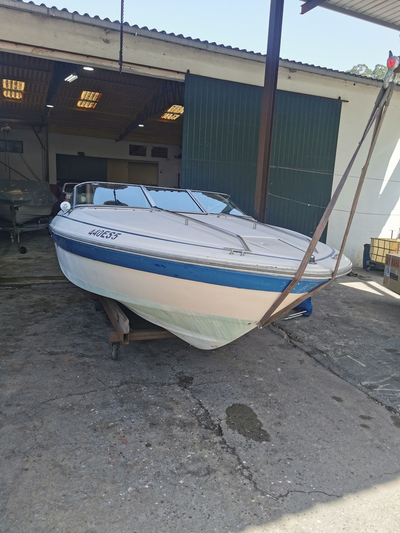 Barco Sea Ray 21 pés