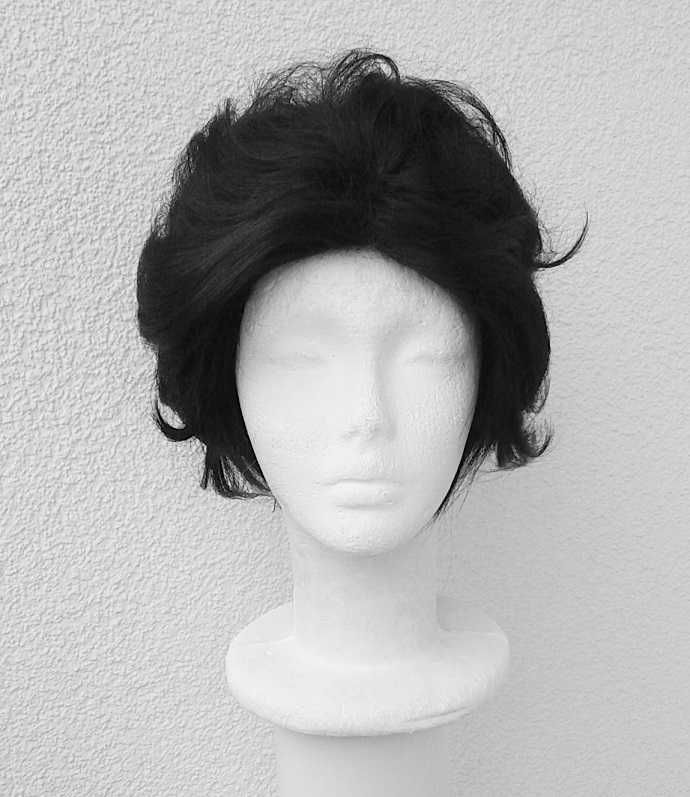 Krótka czarna peruka męska z przedziałkiem cosplay wig czarny krótki