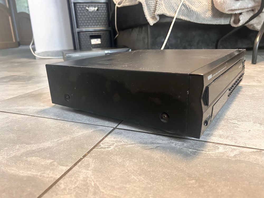 Odtwarzacz CD Zmieniarka 5 CD Yamaha CDC-765