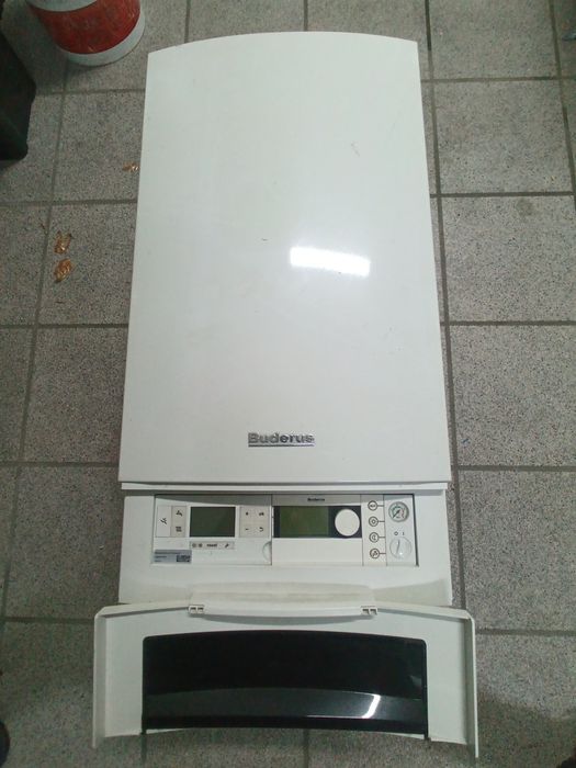 Caldeira de condensação Buderus Logamax Plus