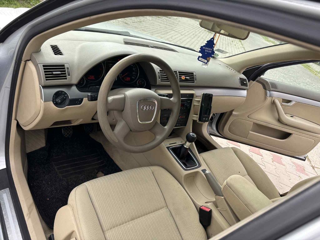 Audi A4 B7 1.9 TDI Xneon  Klima  Grzane Fotele Lodówka Tempomat