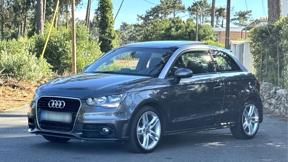Audi A1 1.6 3x S-line - Caixa Automática