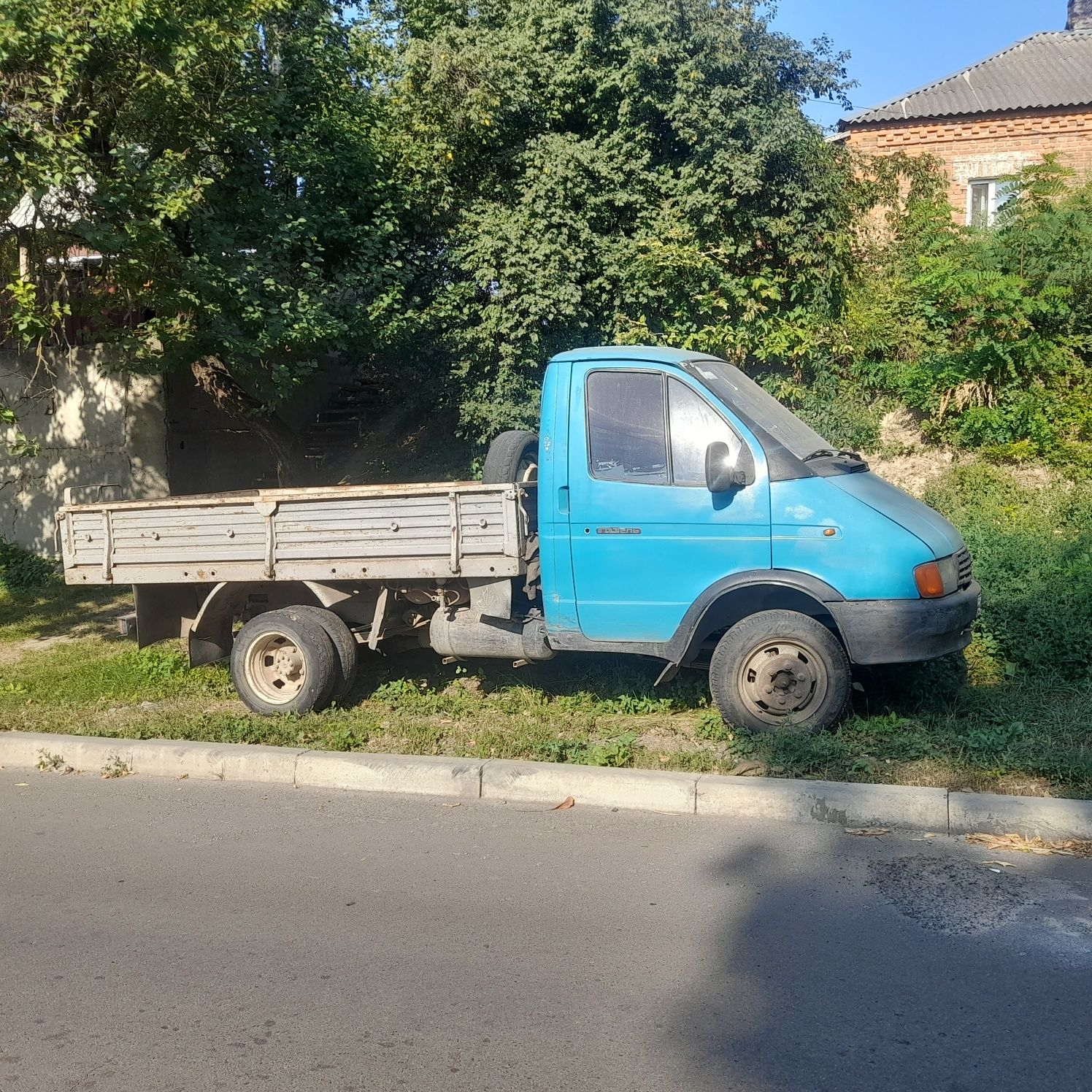 Автомобіль газель