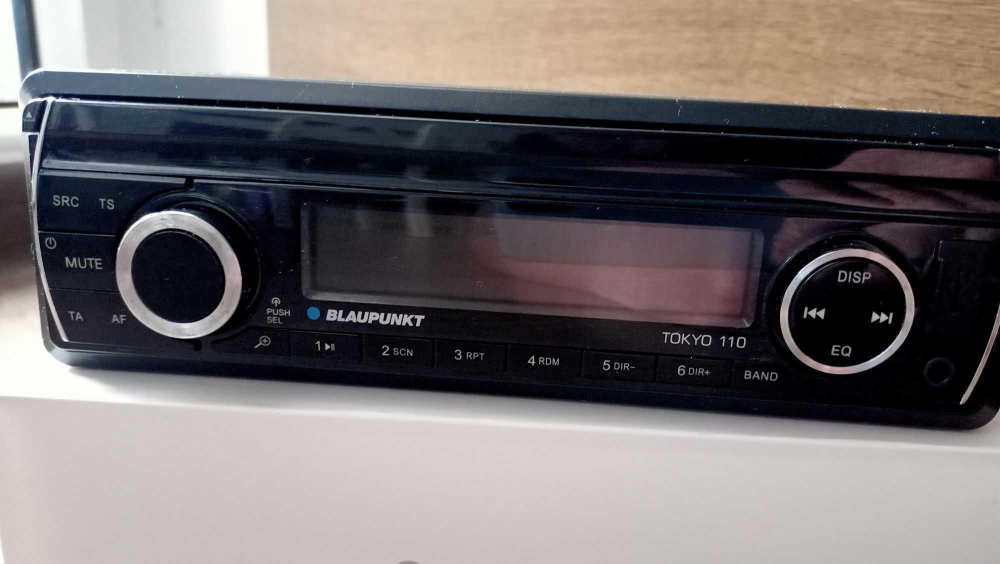 Radioodtwarzacz samochodowy Blaupunkt Tokyo 110 USB stan bdb