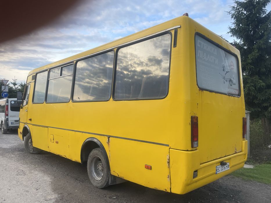 Автобус еталон БАЗ А079